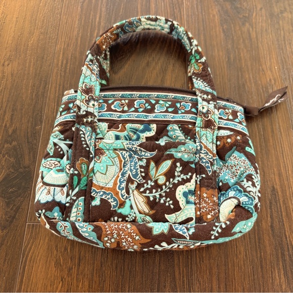 Vera Bradley Handbags - Vera Bradley small bag